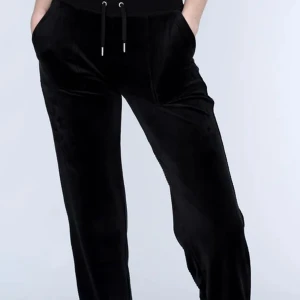 Juicy couture byxor - Säljer på grund av att dom inte passar. Det är inte fri frakt 🚚 