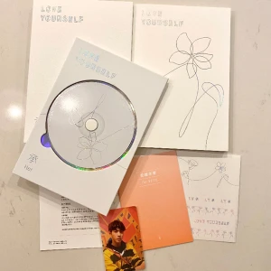 BTS album - Jag säljer detta BTS album för endast 200 kr! (nyskick)   love yourself: her, E version 