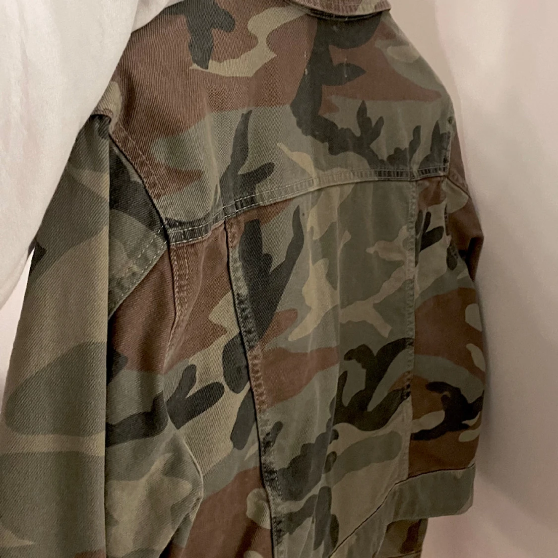 Kamouflage jacka - 90