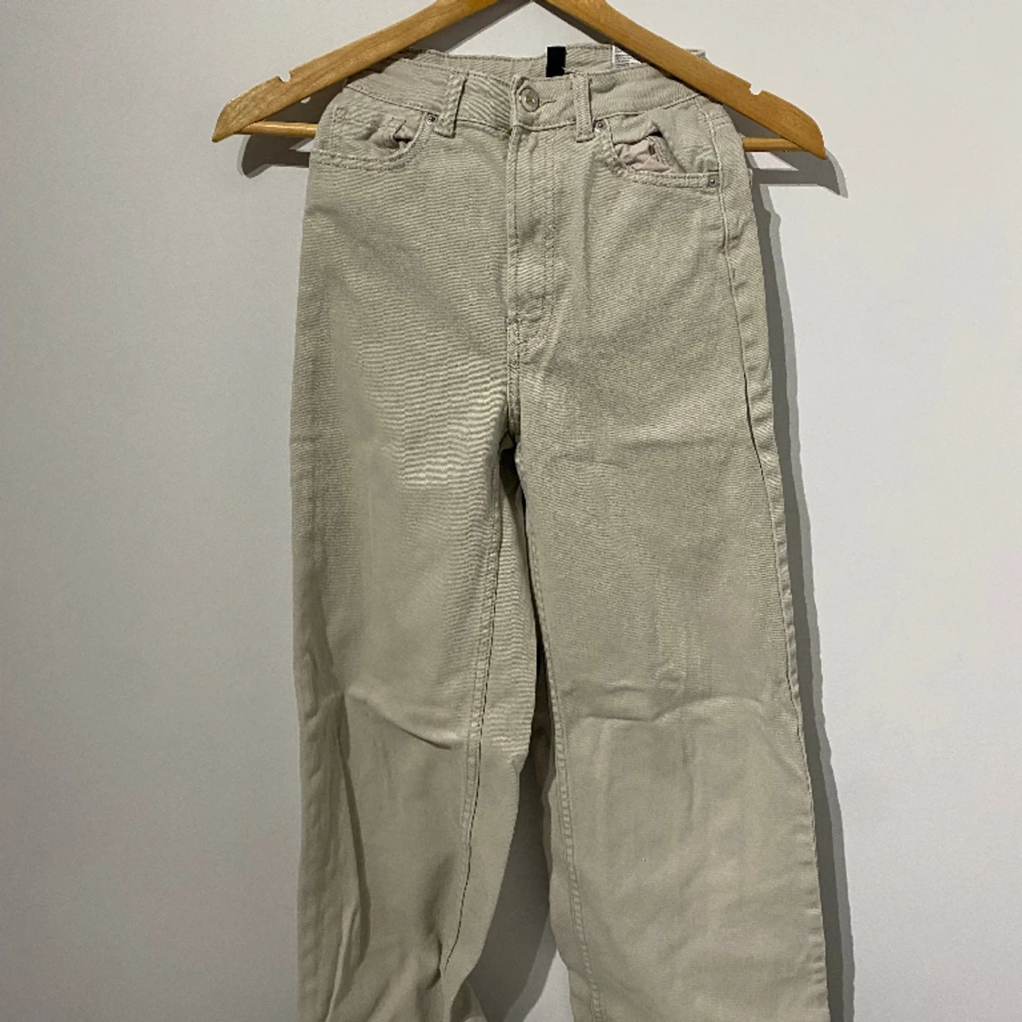 högmidjade jeans - 90