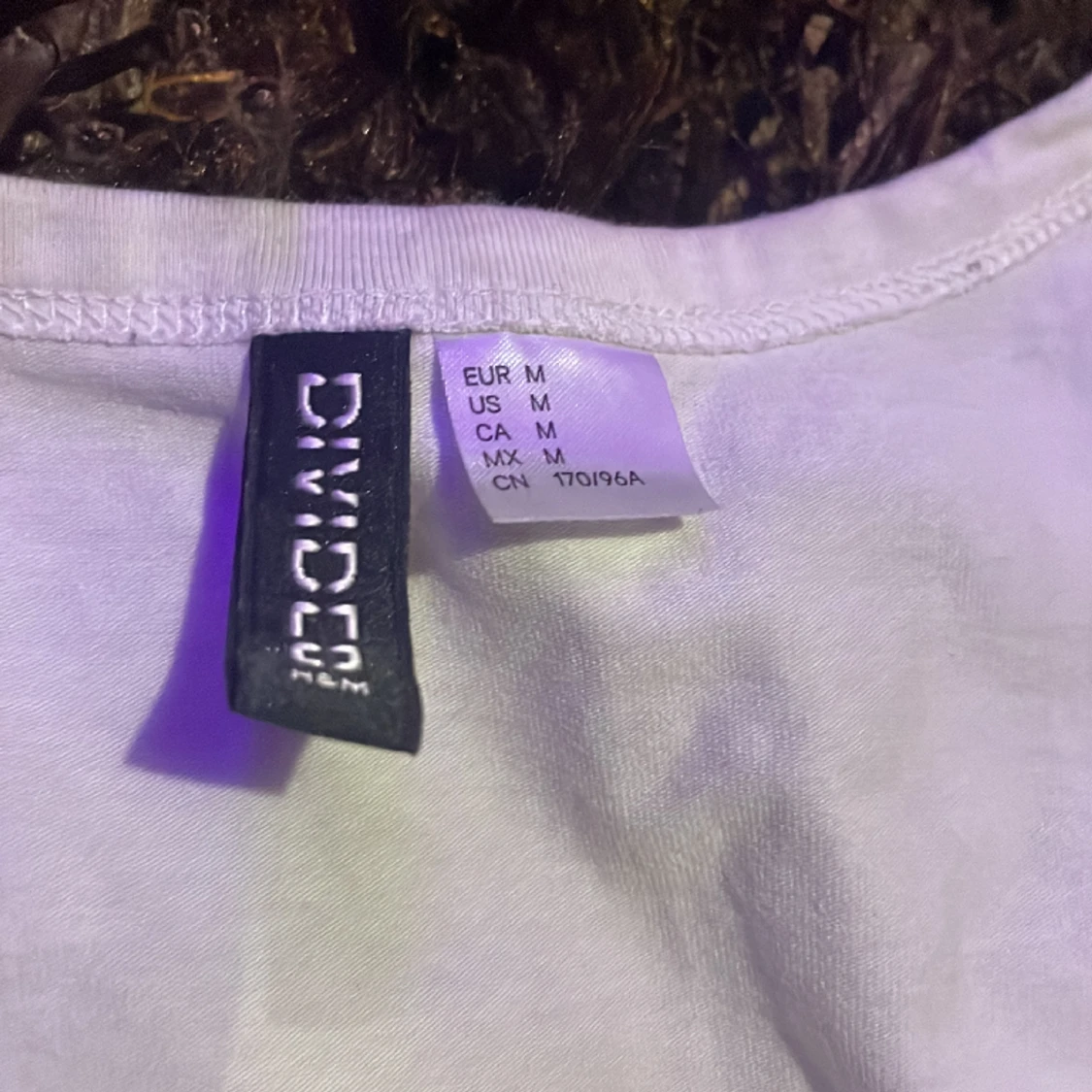 Vitt linne med paliget tryck - 91