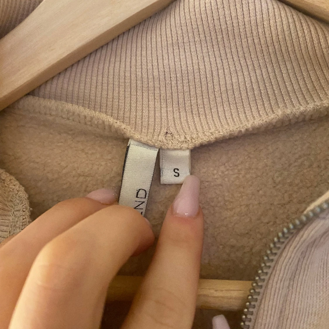 Tröja med blixtlås  - 91