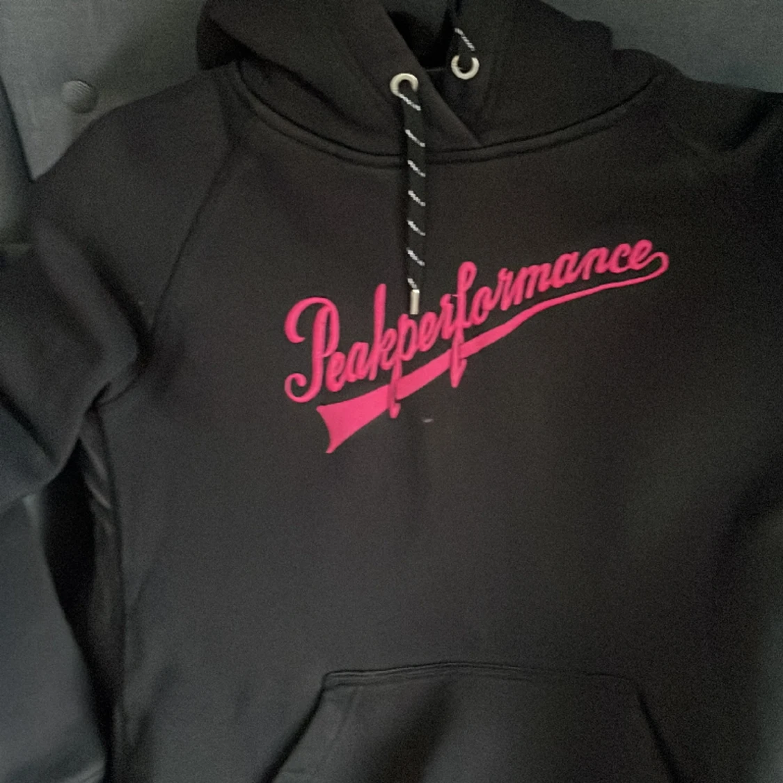 Peakperfomance tröja