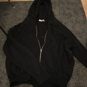 Zip hoodie - Svart zip, jättebra skick!