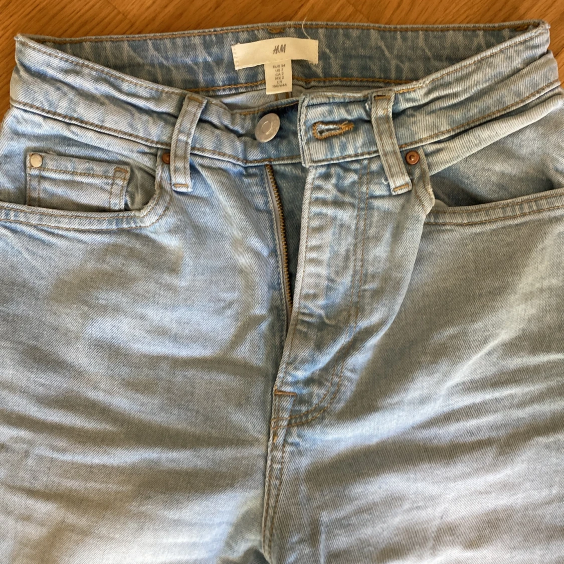 Ljusa blåjeans - 90