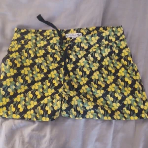 Citron shorts  - Väldigt bra till en varm sommar dag