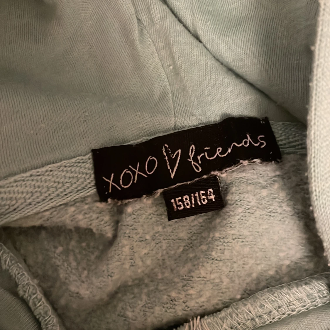 Grön och vit hoodie från XOXO friends - 91