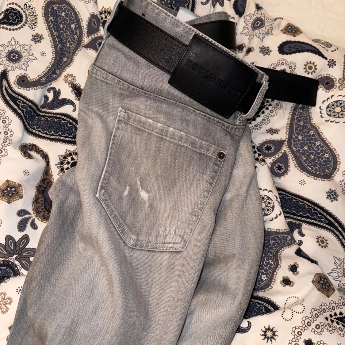 Äkta dsquared2 jeans - 90