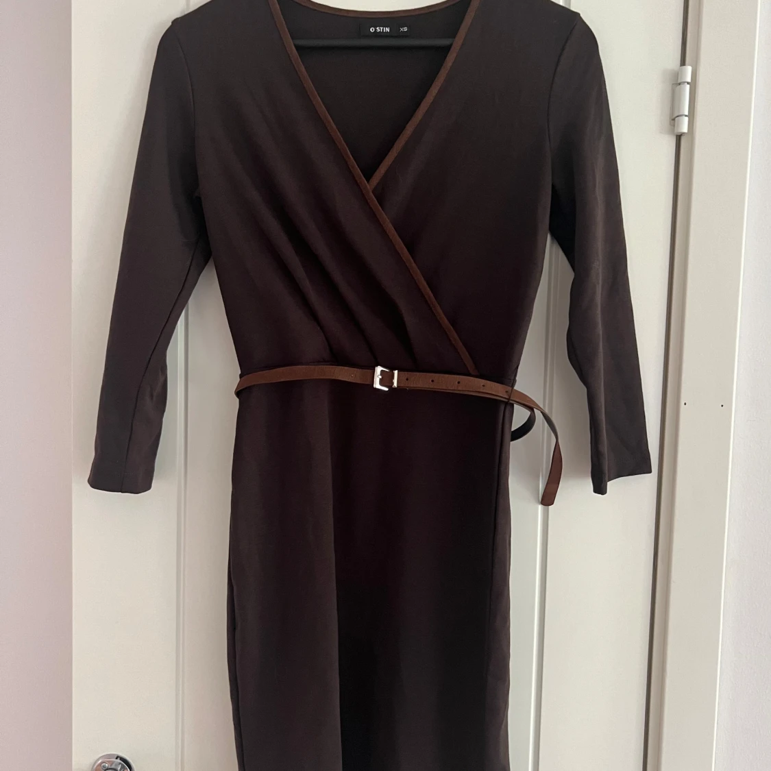 Klänning från Ostin