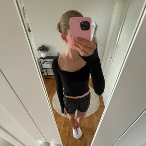 Tröja  - Fin tröja använd ett fåtal gånger❤️