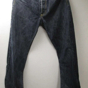 Blåa Evisu Jeans  - Blåa Evisu Jeans Storlek: 36x34 Pris: 250kr  Bra skick, heeldrag (se bilder)