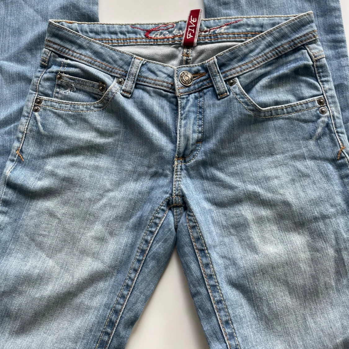 Lågmidjade bootcut jeans