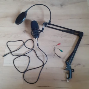 Mikrofon/Microphone - Microphone/mikrofon från Kjell & Company  Knappt använd