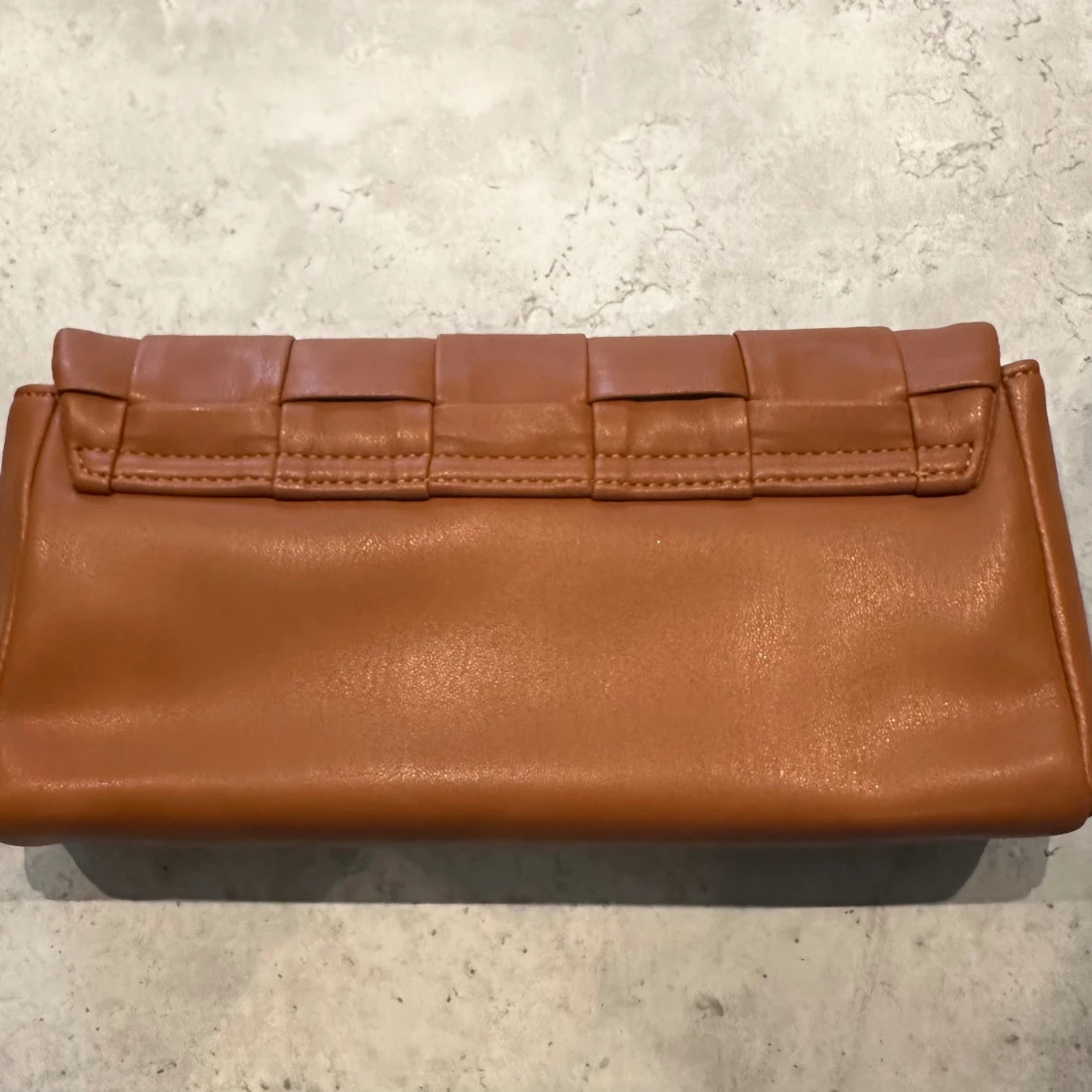 Clutch i konstläder - 90