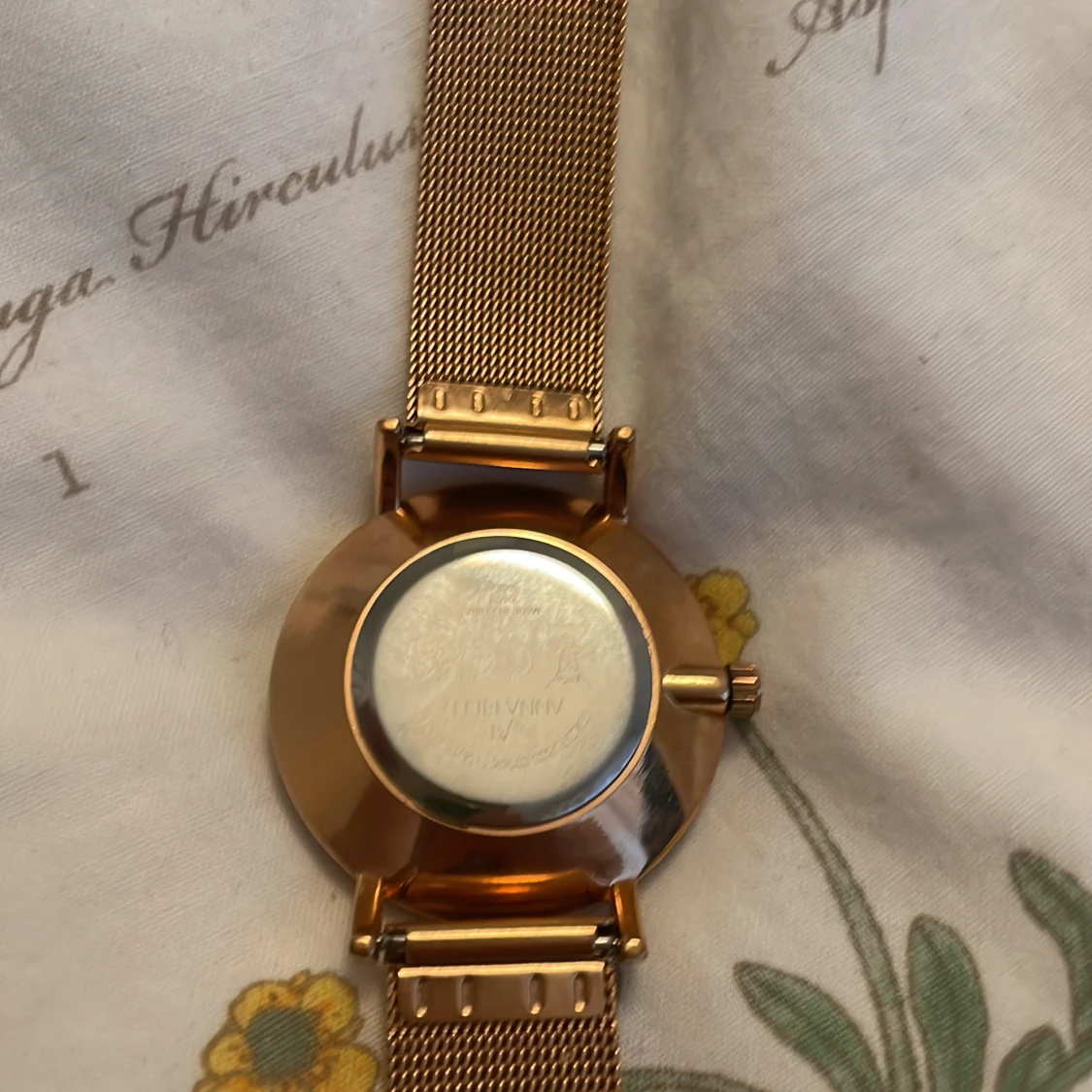 Elegant guldarmbandsur - 92