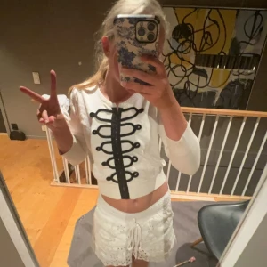 Mango kofta - Får nästan ingen användning av använt ett få antal gånger köpte på secondhand.