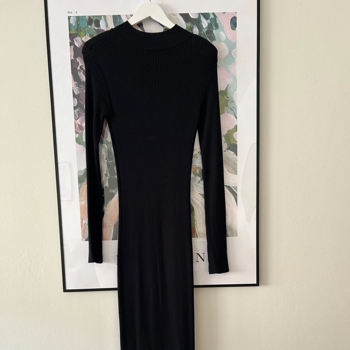 Ribbstickad maxiklänning - 90