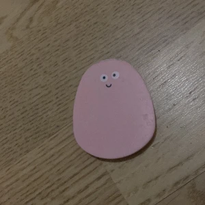 Ett rosa sudd - Ett gulligt rosa sudd som är pyttelite använd. 