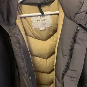 Woolrich jacka Artic parka storlek XL äkta päls riktigt fräscht fortfarande 