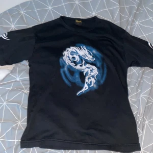 En tröja  - En tröja i bra skick 