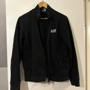 Kofta  - Fick i födelsedagspresent men den var inte i min stil 