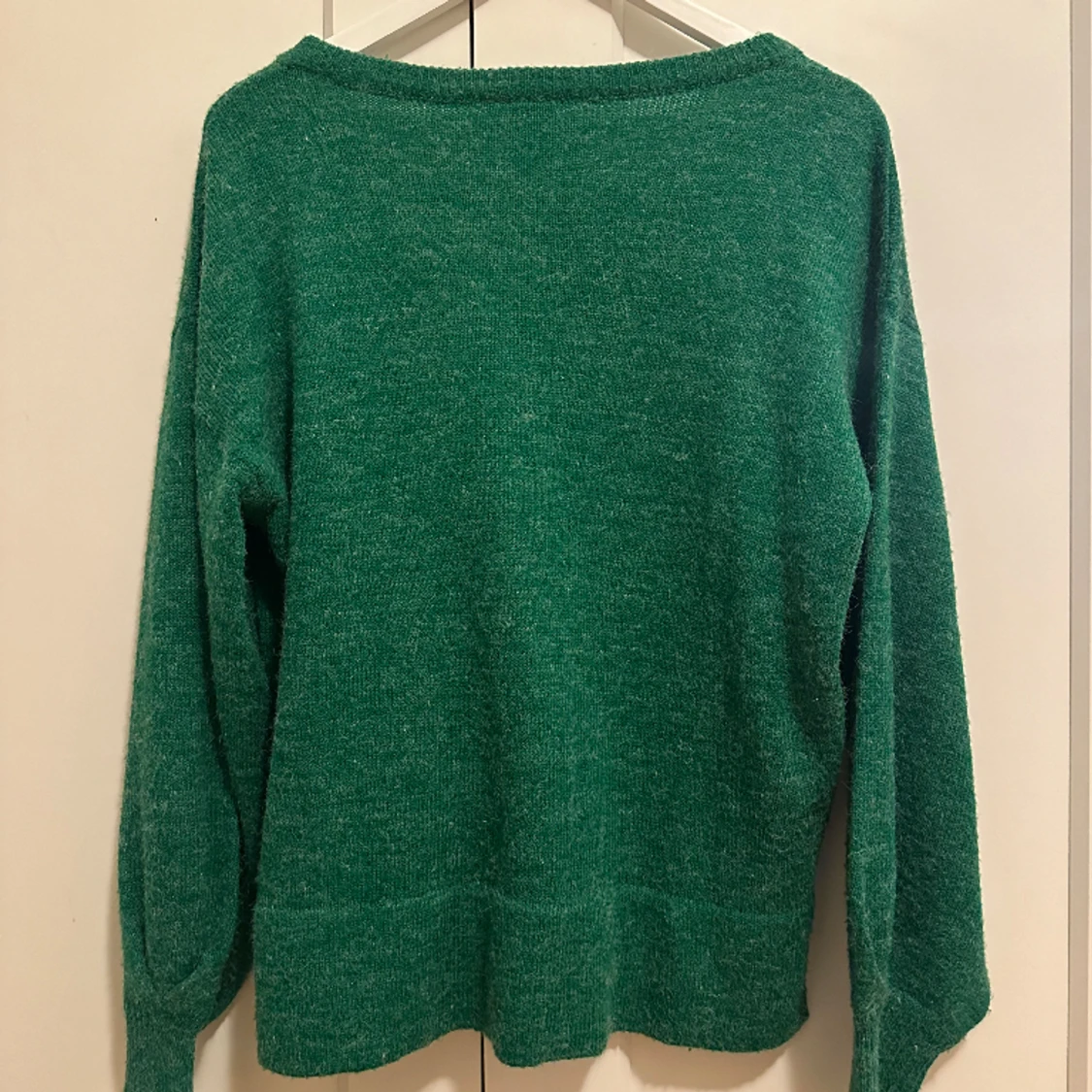 Grön stickad tröja  - 90