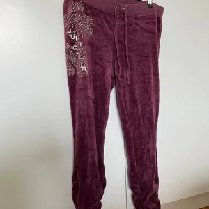 Juicy Couture  - Så fina mjukisbyxor från Juicy Couture. Fint skick! 