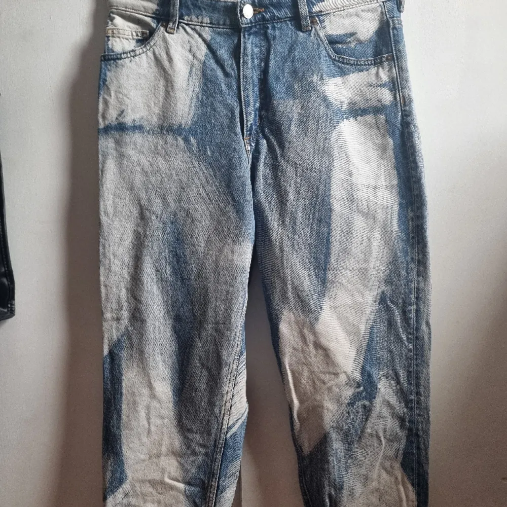 Jätte gulliga unisex jeans. Storlek L . Jeans & Byxor.