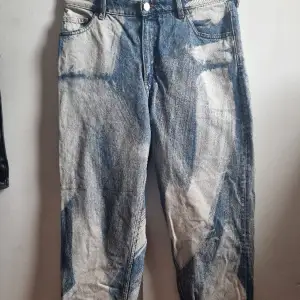 Jätte gulliga unisex jeans. Storlek L 