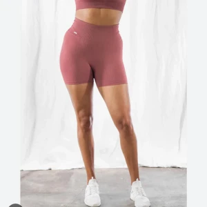 Rosa shorts från amin  - Slutsålda amin shorts rosa i storlek S. Fint skick