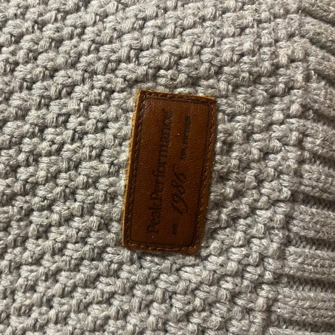 Super fin grå peak performance  - 91