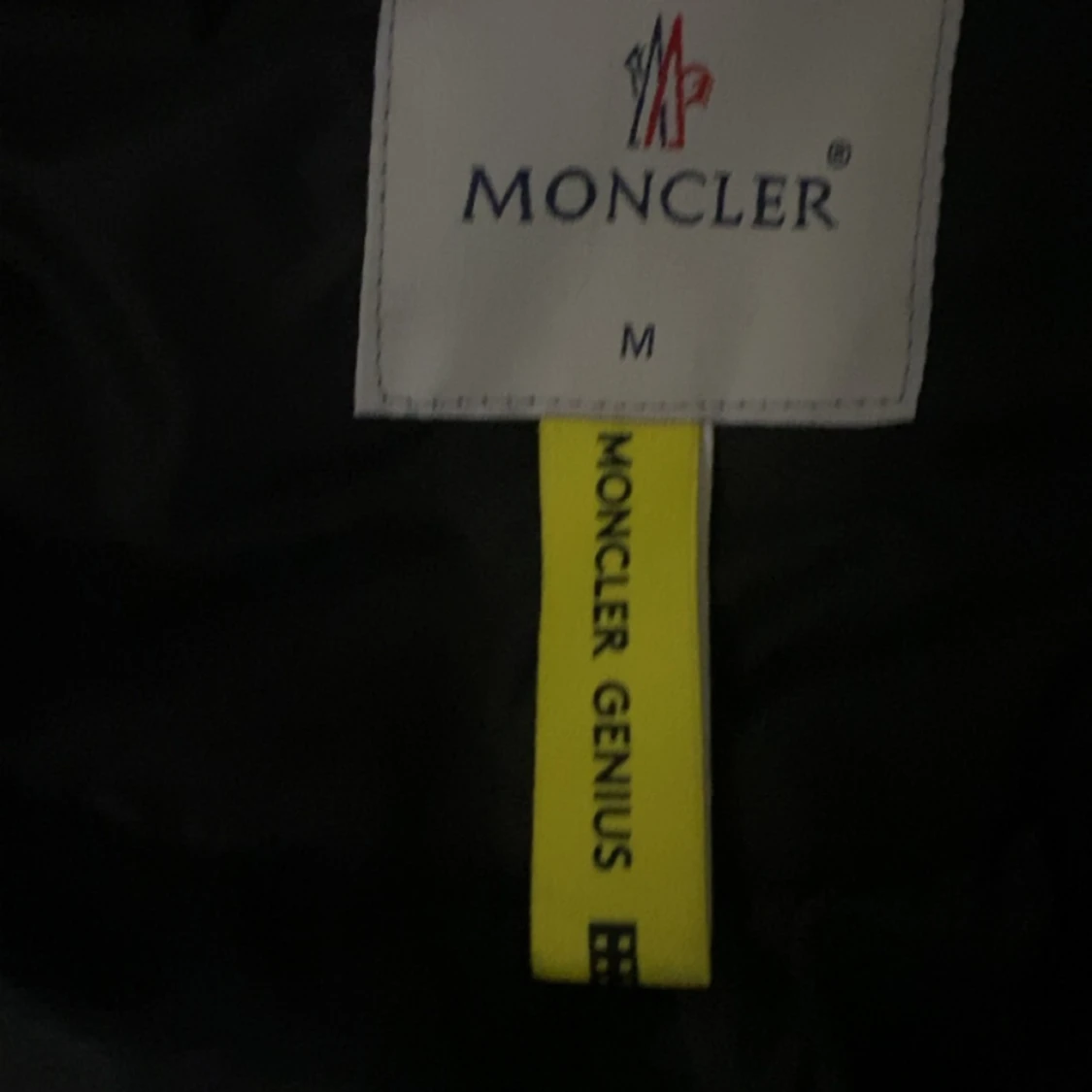 Moncler jacka - 90
