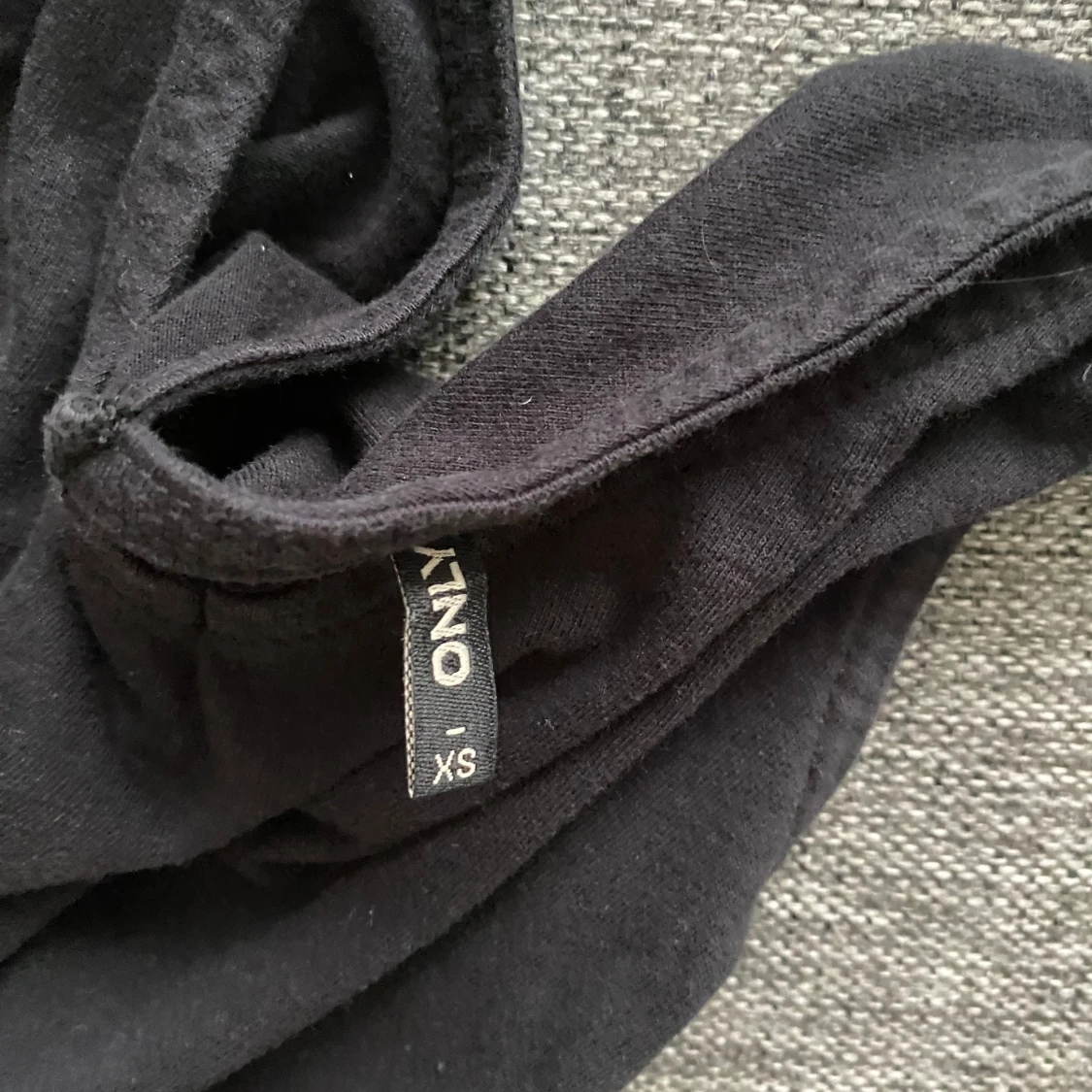 Svart klänning strl XS - 92