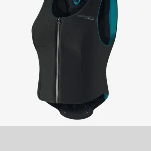 Komperdell ridväst  - Hyfsat ny i bra skick ridväst från Komperdell i level 2. Sparsamt använd och köpt för ca 1 år sedan. Storlek XS. Finns i Örnsköldsvik eller kan skickas mot fraktkostnad. Pm för frågor