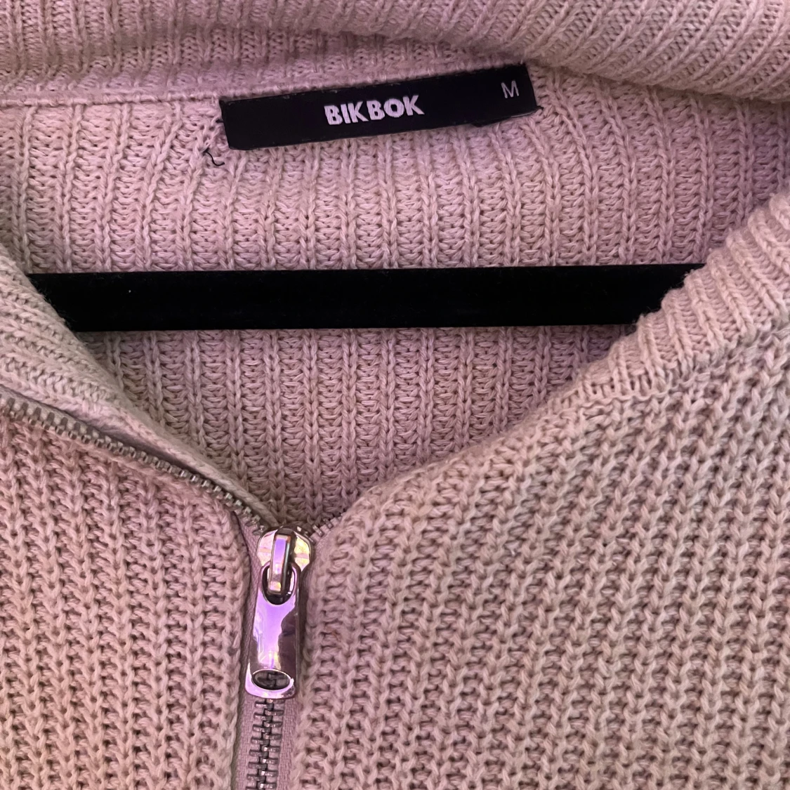 Tjocktröja med kedja  - 90