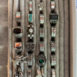 Ringar i silver/stål - Ringarna kostar 99kr styck, skick är bra på alla ringar, är det någon som fångar din uppmärksamhet så skriv för storlek samt mer info