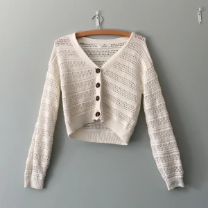 Kofta - Storlek 146/152. Fint skick och använd ca: 3 gånger. 