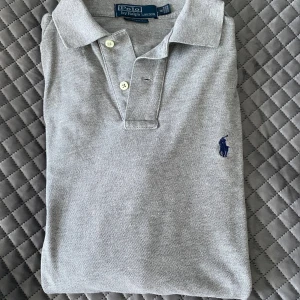 Polo Ralph Lauren Långärmad Pikétröja  - Väldigt bra skick 