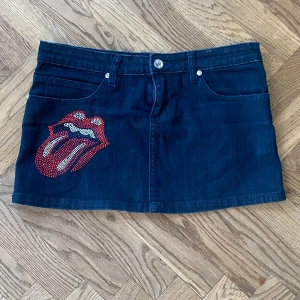 jeans kjol  - Jätte snygg jeans kjol. Kan diskutera pris