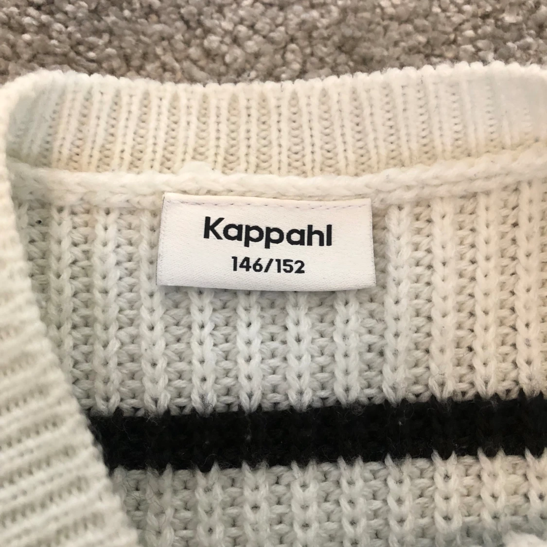 Stickad tröja  - 90