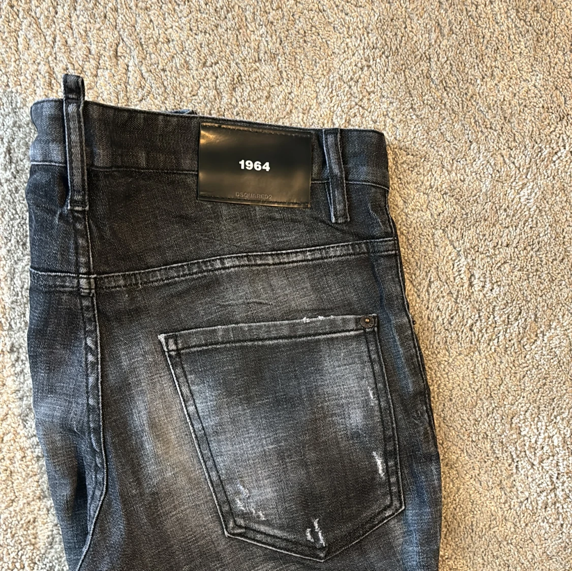 Dsquard  - 90