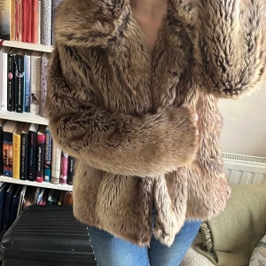  Jacka -  jättefin pälsjacka