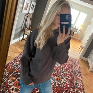 Hoodie  - Supersnygg brun stickad hoodie