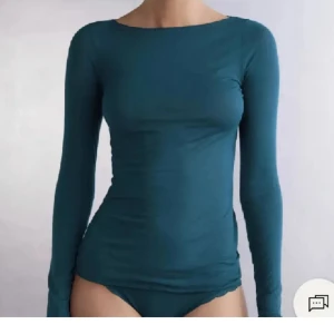 Intimissmi tröja  - Lånade bilder! Super skön bra skick intimissmi tröja💞 Lägg inte prisförslag under priset jag angett!