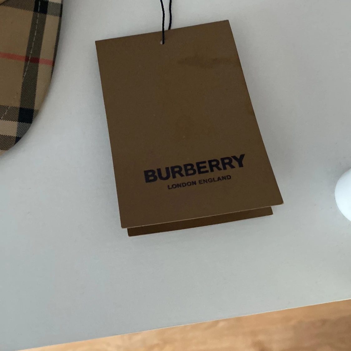 Burberry keps  - 92