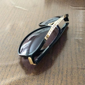 Solglasögon  - Helt oanvända 