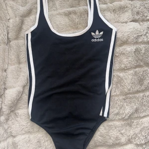 Adidas body - Använd en gång 🌸