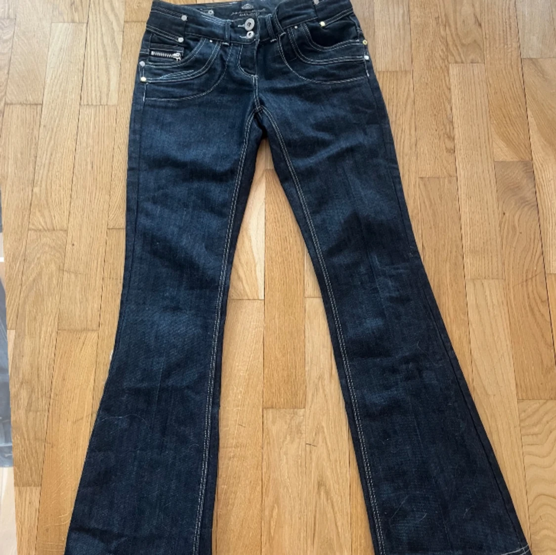 Mörkblå Lågmidjade jeans - 90
