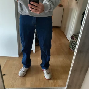 Lee jeans - Jeans från Lee, relaxed fit, använda enstaka gång, storlek: W29 L33. Inga defekter, hör av dig om du har frågor ✌️