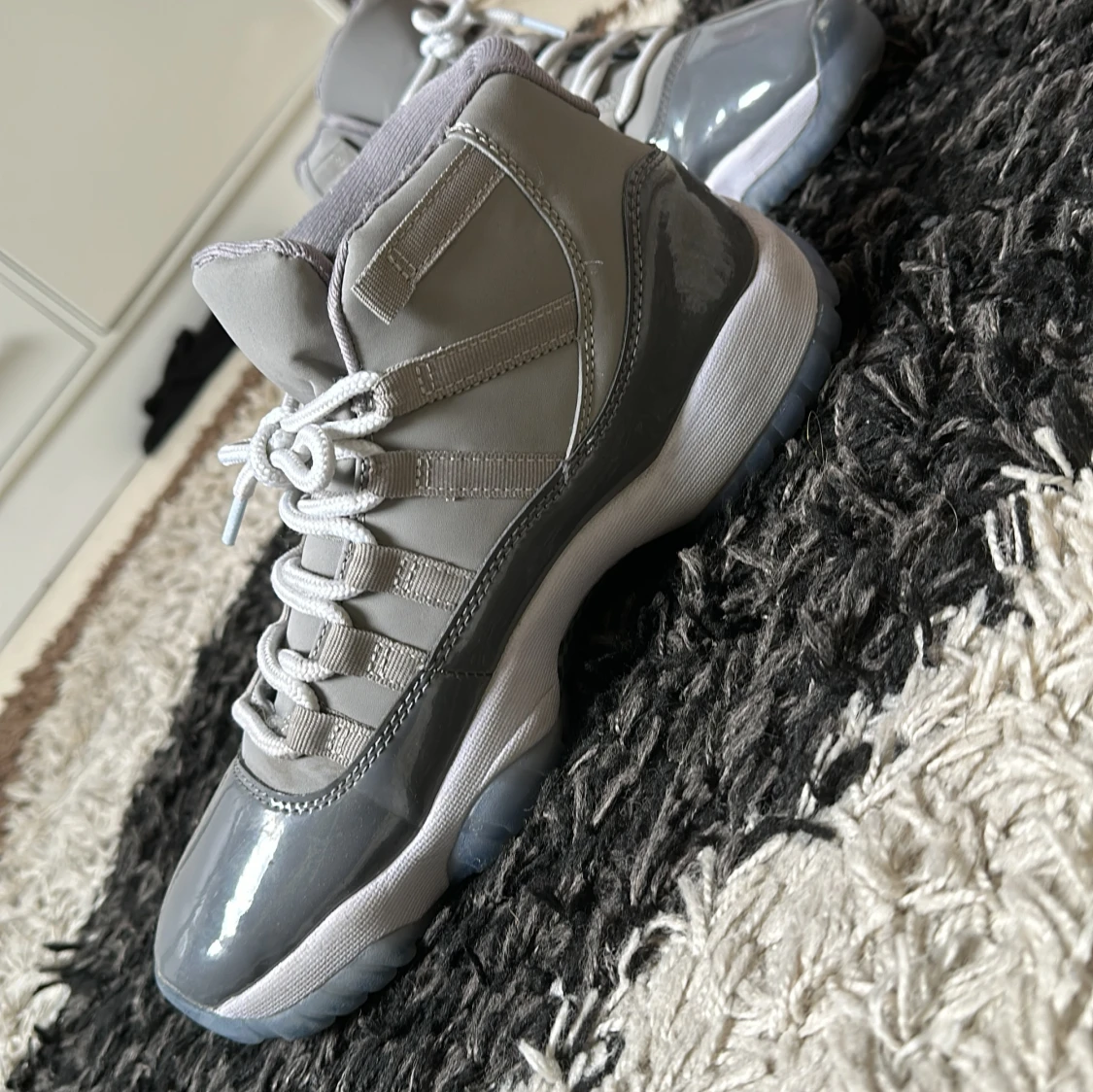 Jorden 11 cool grej  - 90